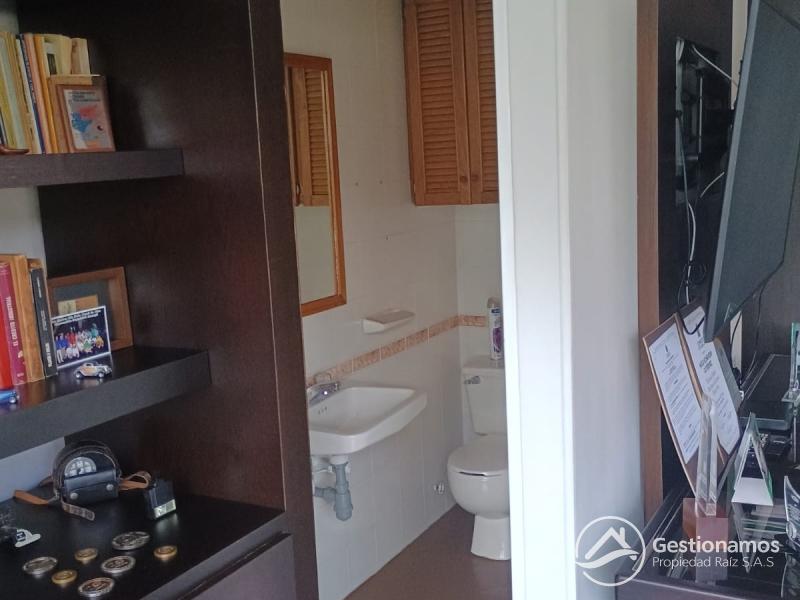 WhatsApp Image 2025-10-21 at 9.02.00 AM.jpeg